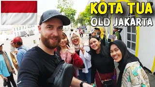 Friendly Indonesian Helps Me with $$ in Jakarta, Indonesia 🇮🇩
