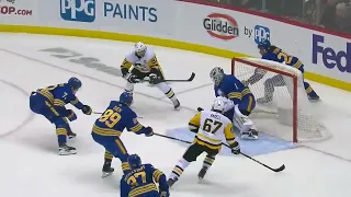 Crosby's nifty backhander vs Sabres 12/10/22