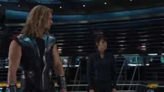 Momentos divertidos en "The Avengers" "Los Vengadores" HD Audio español Latino