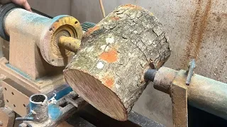 Woodturning // How A Skilled Wood Turner Makes A Box From Natural Wood Branches