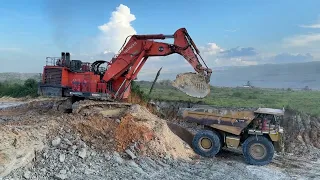 Big Hitachi Ex 2500 Excavator Loading Dumper Caterpillar ~ Miningmovies
