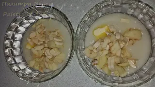 Завтрак манная каша с бананом и яблоком Breakfast semolina porridge with banana and apple