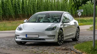 Безкомпромиссная электрическая мощь: Все, что вам нужно знать о Tesla Model 3 Performance