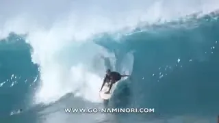 Hawaii-Big Wave Surfing-Pipeline-North Shore Oahu