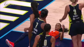 McCowan STARES DOWN Bonner After SPIKING Shot Out Of Bounds | WNBA Playoffs, Sun vs Dallas Wings