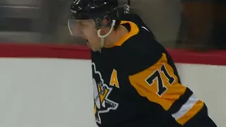 Malkin burns the Flyers right out of the box