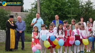 У селі Ремезівці відкрили дитячий майданчик