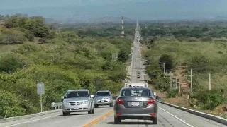 La CARRETERA VIEJA a León, la más RECTAS y LARGAS de C.A