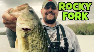 ROCKY FORK LAKE “BIG BASS CAUGHT” OHIO SPRING BASS FISHING