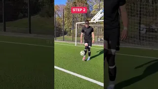 LEARN THE MARIO GOTZE FLICK UP🤩🤝💯💫 #football #soccer #tips #tricks #tutorial #shorts