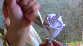 как сделать розы из крема в домашних условиях | видеоурок: розы на торт из белкового крема