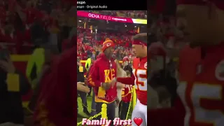 Patrick Mahomes Runs Over to his wife Brittney & brother Jackson after beating the Giants!