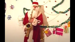 Дед Мороз на саксофоне.  Santa Claus on the saxophone. Jingle Bells