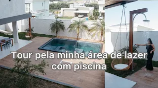 Tour pela área de lazer com piscina em terreno com declive. 35 m2 churrasqueira, casa em condomínio