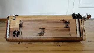 Electroacoustic Mulatar with full key harp