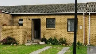 2 Bedroom House For Sale in Muizenberg, Cape Town, South Africa for ZAR 575,000...