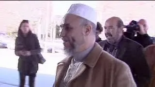 Un imam appelle à corriger les femmes "déviantes"