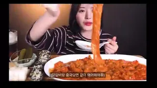 문복희님 먹뱉 논란 영상 (3개의 영상 3편)