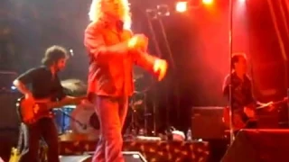 Robert Plant and the Strange Sensation - Babe I'm Gonna Leave You - Greenman 2007