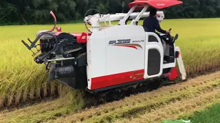 Amazing Rice Harvester in Japan