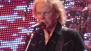 STYX Guitarist, James J.Y Young Sings Miss America @ Long Island, NY 8/16/17