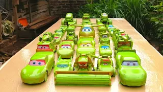 Amazing! Clean up muddy minicar falling into the water & a convoys disney cars! Play in the garden10