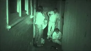 SB7 - Spirit Box Session - Q-Station Shower Block Most Haunted! Australian Paranormal Part1