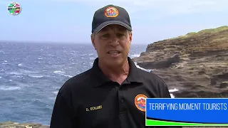 Terrifying moment tourists are swept out to sea in Honolulu