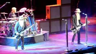 ZZ TOP -  Hey Joe - live Arene de Nimes 9 07 2010