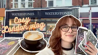 Come with me to book shop and drink coffee ☕️  | Cosy Bookish Vlog