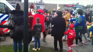 Staf Sinterklaas pleurt in tweeën