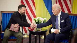 BIDEN amuomba msamaha ZELENSKY kwa kumcheleweshea silaha, amuongezea mwingine kukabiliana na URUSI