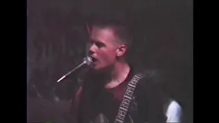 Chumbawamba- 924 Gilman, Berkeley Ca. 9/15/90 Multicam with soundboard audio xfers f/ Master enhance