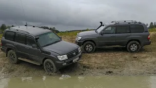 Toyota Land Cruiser 100 offroad