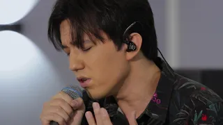 “S.O.S. d’un terrien en détresse” performed by Dimash Kudaibergen