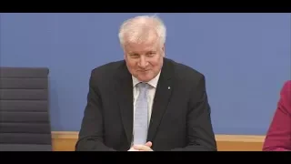 Horst Seehofer: „Ich hab‘ das Heimatmuseum... ähmm, das Heimatministerium gegründet“