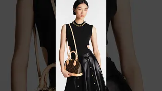 Модная коллаборация французских домов Chanel и Vuitton #LouisVuitton #Chanel #мода