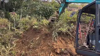 Kobelco 210 Excavator Hilly Road Widening on Foggy Day-Hilly Road Construction