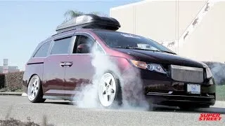 1000+hp Bisimoto Honda Odyssey Van Burnouts!