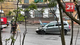 Последствия жесткой аварии в Мурманске попали на видео