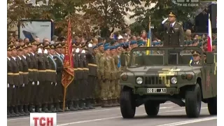 Учасники Параду Незалежності вперше крокують у новій формі