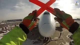 GoPro - Singapore Airlines Cargo Ramp Agent POV at Chicago O'Hare Int'l Airport [01.27.2014]