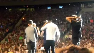 One Direction Jones Beach June 29, 2013 Twitter Questions Harlem Shake DH