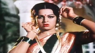 Oorige Upakari–Kannada Movie Songs | Delliya Kullane Baa Video Song | Vishnuvardhan | TVNXT