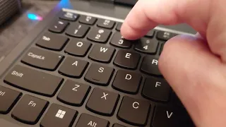 Lenovo legion pro 7i gen 8 (2023) keyboard flex.