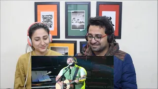 Pakistani Reacts to ARIJIT SINGH LIVE --- MEDLEY OLD SONGS