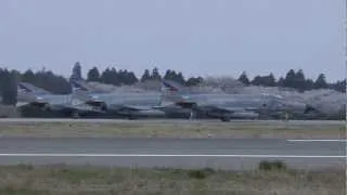 Hyakuri Airbase RJAH F-4 Phantom JASDF 3-Ship Takeoff 2012