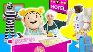 WE BEGINNEN EEN HOTEL IN ONS HUIS!! *Er Komt Een Boef Slapen!! ♥DeZoeteZusjes♥