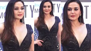Preity Zinta Looks Amazing After Plastic Surgery At HT Most Stylish Awards 2019