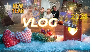 VLOG/надо завязывать с блоггерством((/в аквапарке H2O/наш НГ стол🎄/ как встретили 2024г